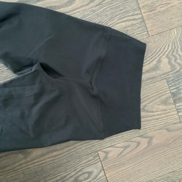 Nike workout leggings xs plain black cropped - Picture 2 of 4